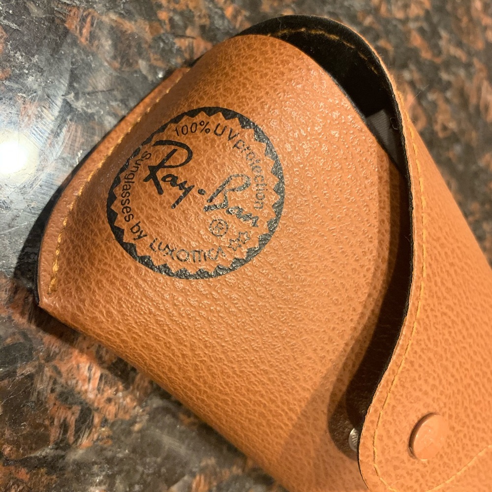 Ray Bans *case & duster* - Picture 3 of 5